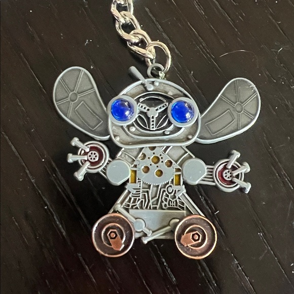New Disney Steampunk Stitch keychain - Picture 3 of 6
